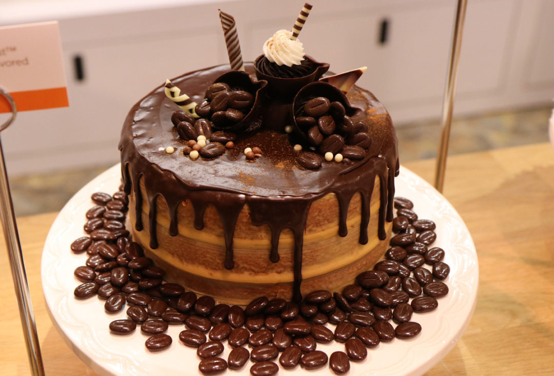 Cake with Chocolate and Peanut